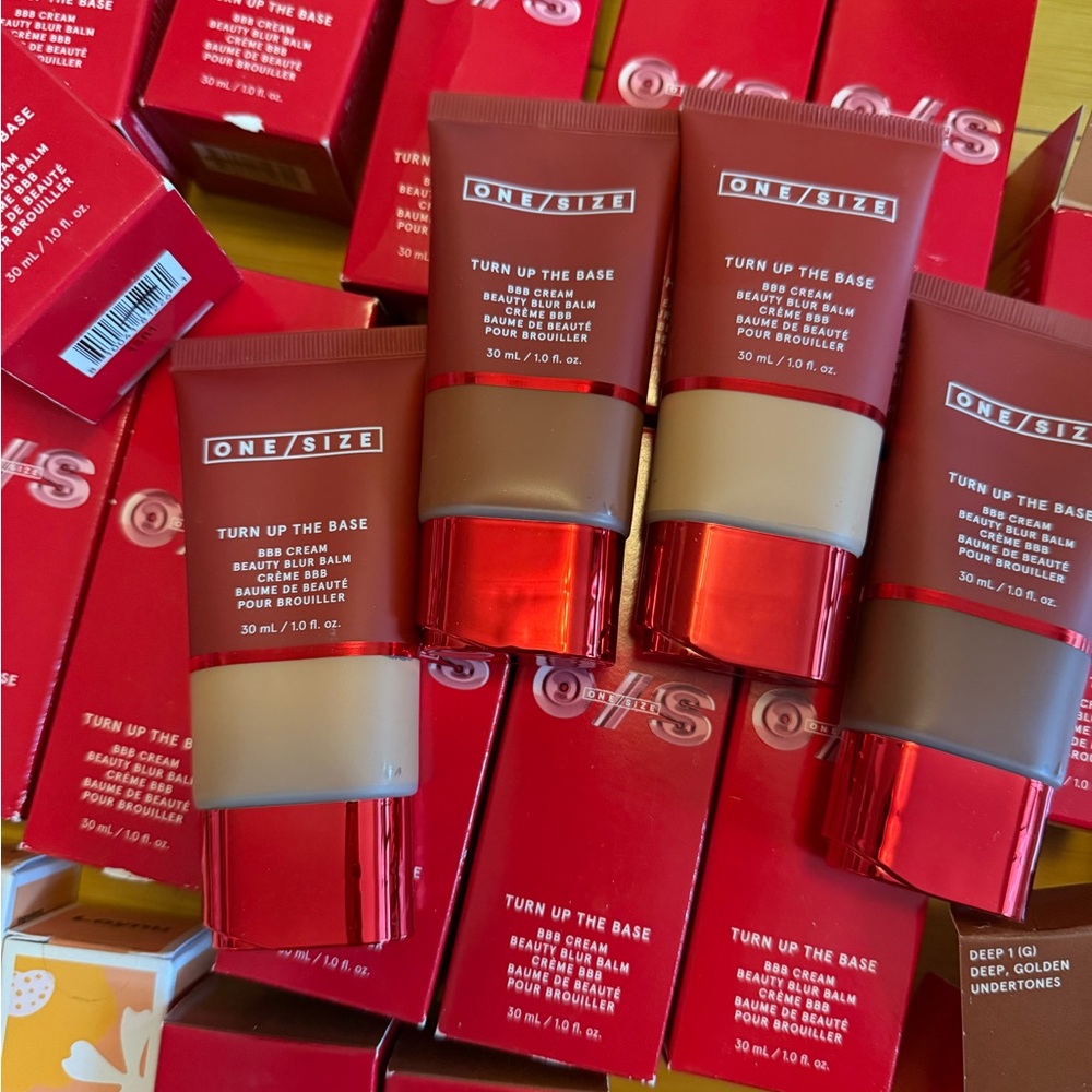 Seller 125 pieces lot premium lot Lancôme Huda one size milk Sephora ulta $3750 - Picture 10 of 13